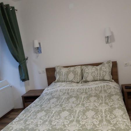 Апартаменты Sara House Бистрица Номер фото